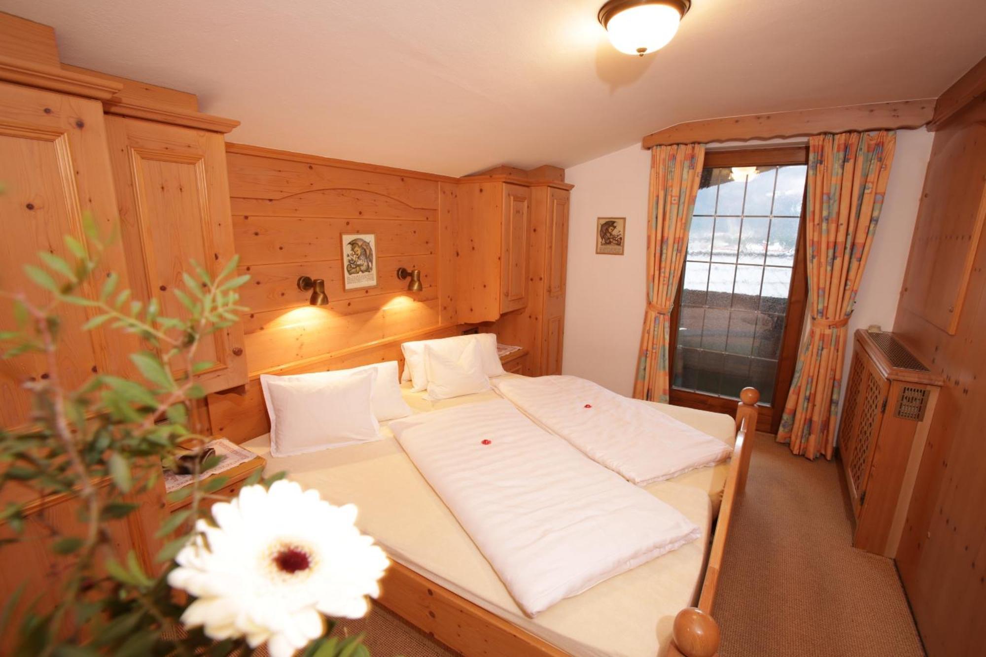Gaestehaus Pretzner Hotel ไรท์อิมวิงเคอ ภายนอก รูปภาพ